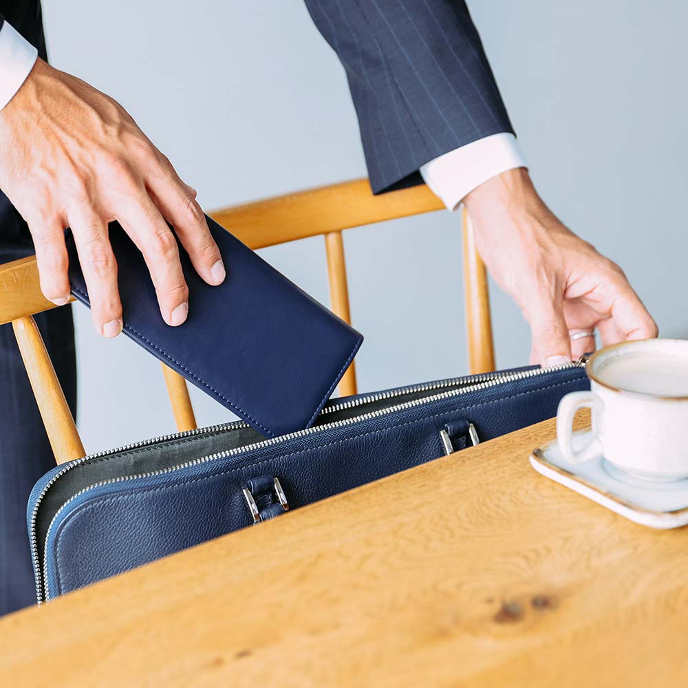 スリム長財布（カード収納13段） 画像 9