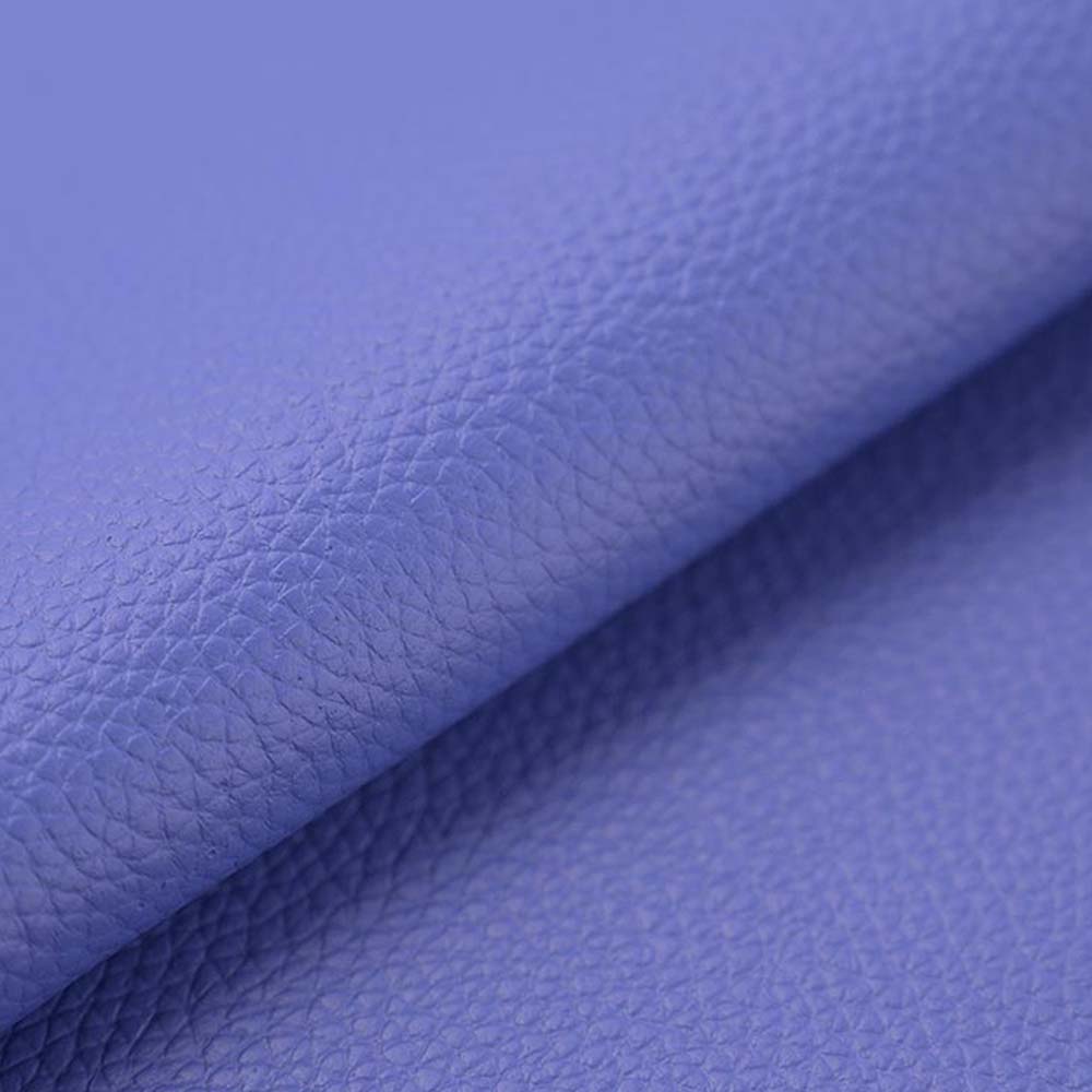 スリム長財布（エンボス） - 上質な柔らかい本革に、上品で繊細なエンボス加工を施しました。型崩れしにくいのも特徴です。