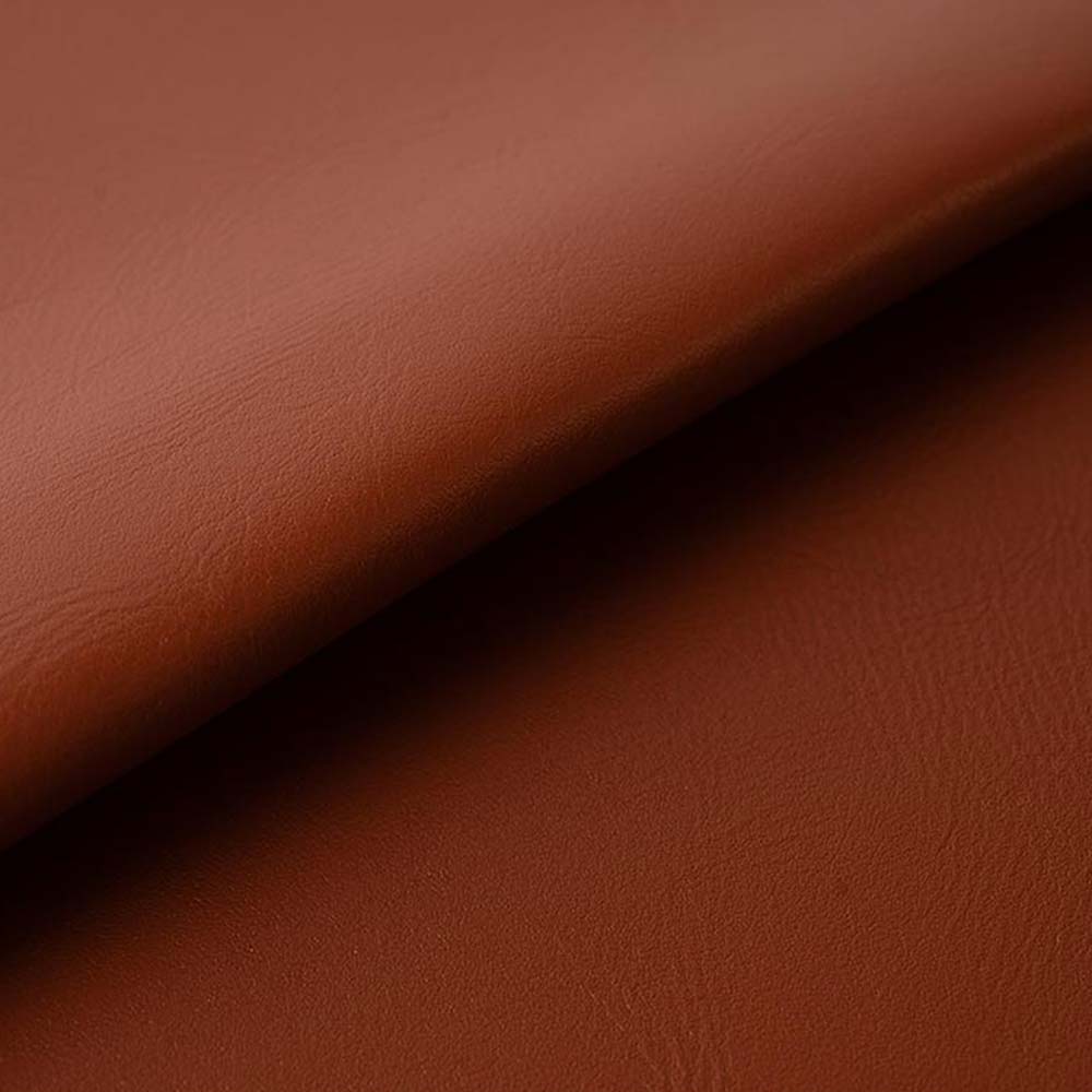 シンプルラウンド長財布 - 上質な柔らかい高級本革です。スムースレザーならではの、なめらかさ。革本来の表情に近い仕上がりです。使っていくにつれ、さらに柔らかく、しっとりとした手触りに。