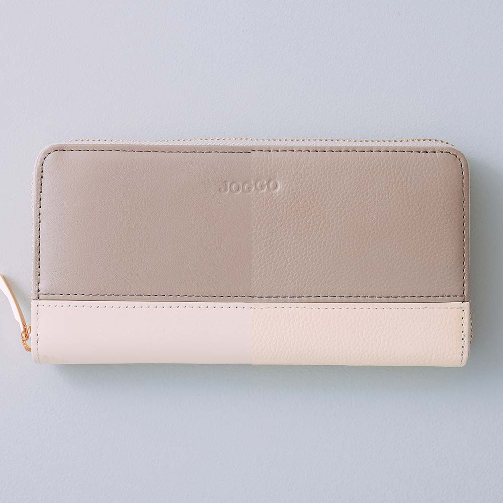 シンプルラウンドバイカラー長財布（エンボス） - オリジナルエンボスレザーとオリジナルレザーの質感の違いです。お手入れ方法に差はないので、お好みの方をお選びください。