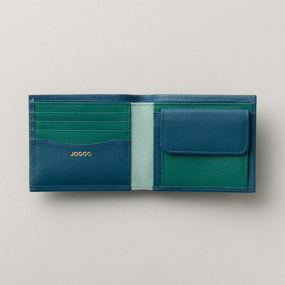 ２つ折り財布（エンボス） - 使用カラー：ピーコックブルー・ヒイラギリーフ・セージグリーン