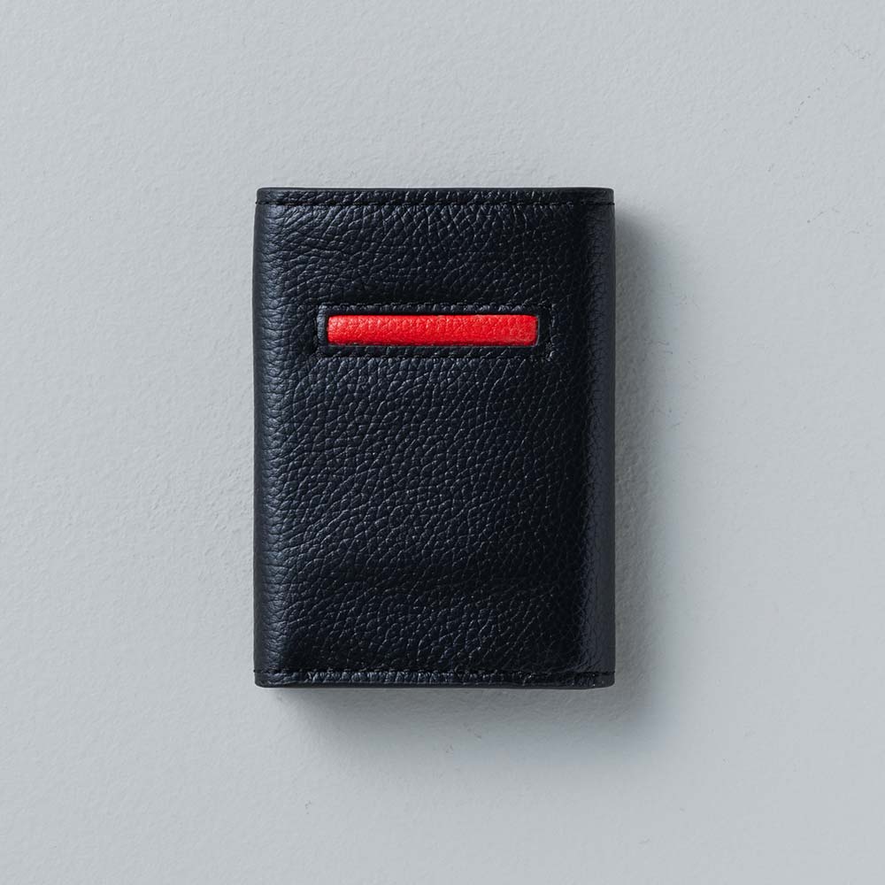 ミニマムウォレット - 使用カラー：ピュアブラック・パッションチェリー