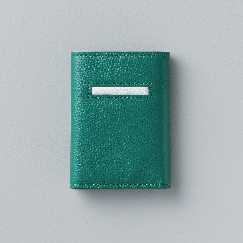 ミニマムウォレット - 使用カラー：ヒイラギリーフ・ブリリアントスノー