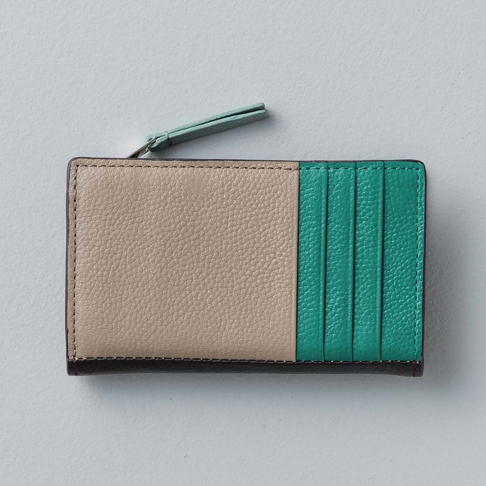 フラグメントケース（マチ付き） - 使用カラー：グレージュ・ヒイラギリーフ・セージグリーン・エスプレッソブラウン