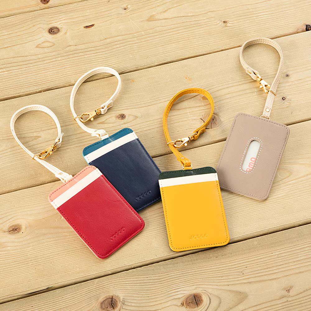 ストラップ付きパスケース 画像 1