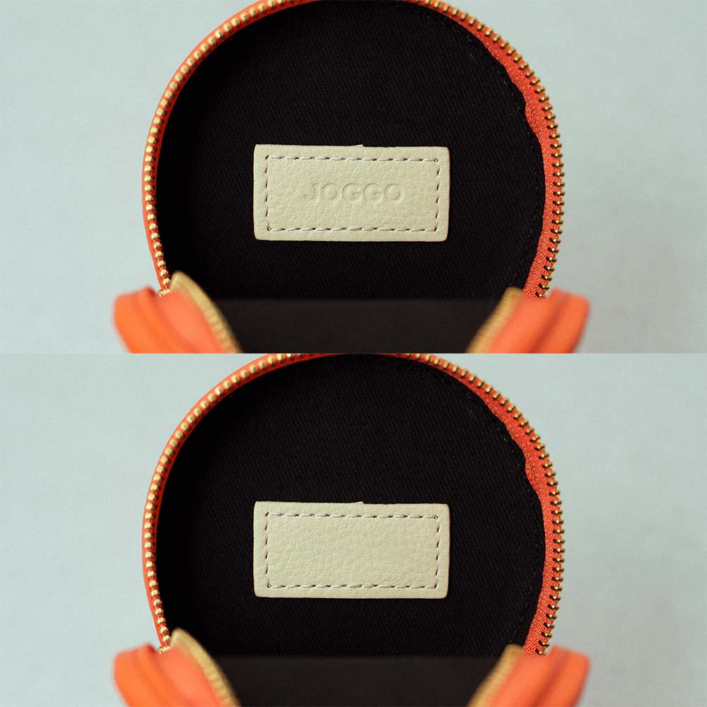 マカロンミニポーチ - ブランドラベルはポケットの内側にあります。ＪＯＧＧＯロゴ刻印を無しにすると下側のようにラベルのみになります。