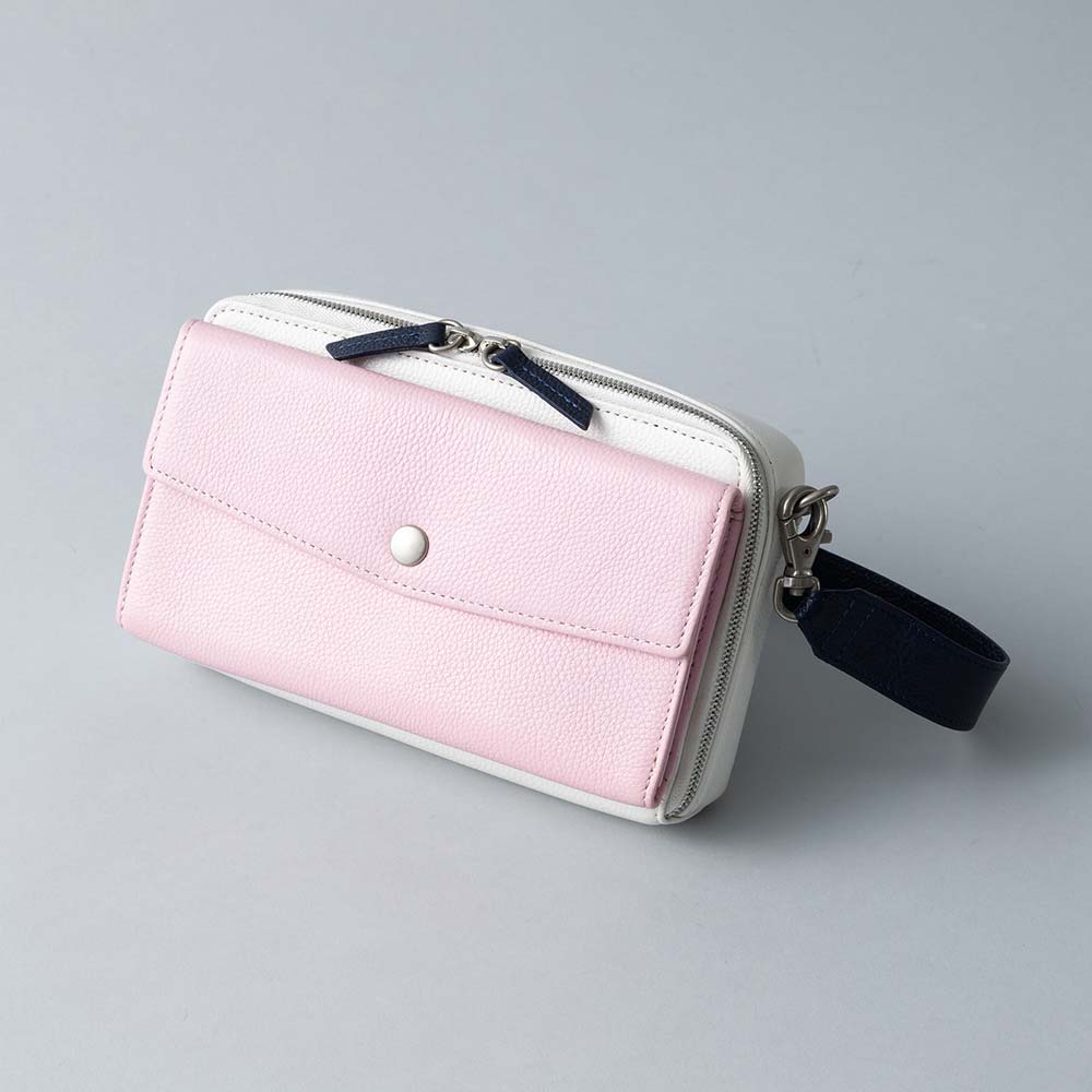 スクエアショルダーバッグ - 使用カラー：ブリリアントスノー・サクラブルーム・ミッドナイトネイビー・シルバー（金具）