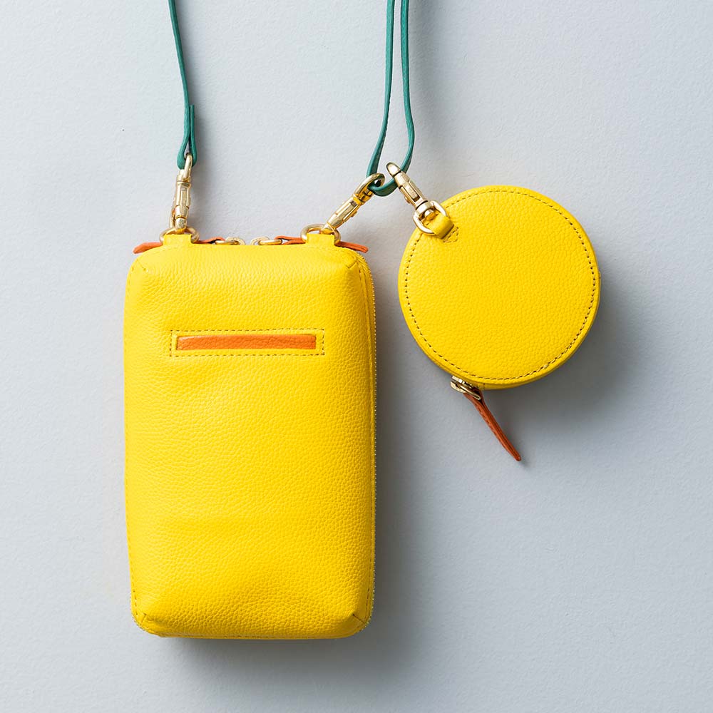ポーチ付スマホショルダーバッグ - 使用カラー：ハニービー・ビブラントサン・ヒイラギリーフ・ゴールド（金具）