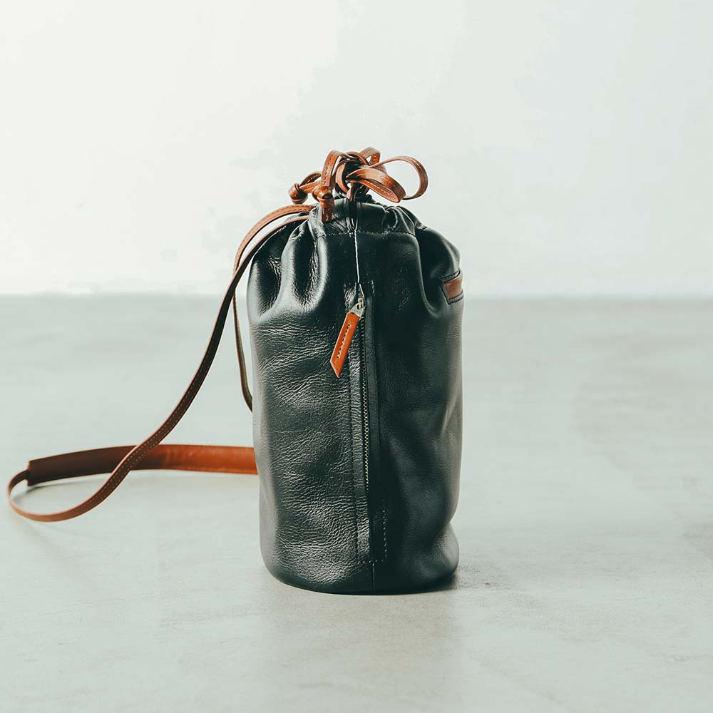 レザー巾着バッグ | オーダーメイド革製品「JOGGO」