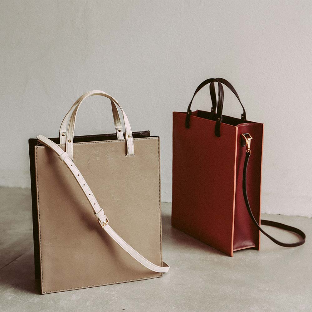 ２ｗａｙボックストートバッグ - 5か所のカラーカスタマイズが可能。組み合わせ次第でビジネス仕様にもカジュアル仕様にもなり、自分のコーデに合うオリジナルのバッグに。