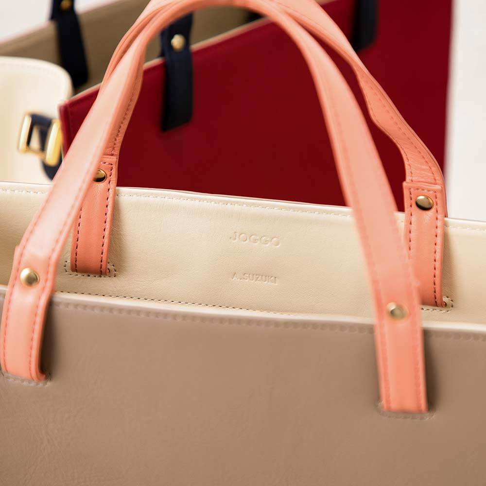 ２ｗａｙボックストートバッグ - 名入れは内ポケットの上部にはいります。無料の刻印オプションで、世界で1つだけの特別なプレゼントに。