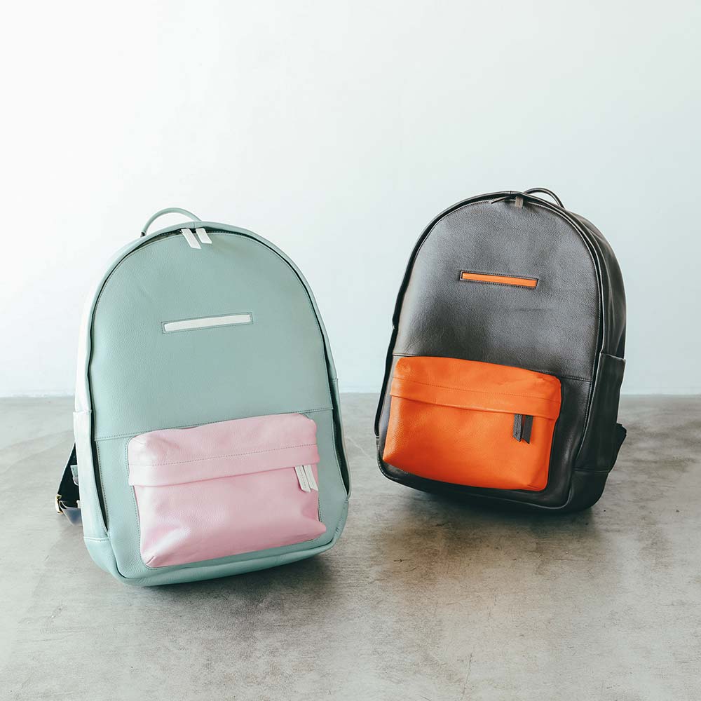 ラウンドレザーバックパック - 5か所のカラーカスタマイズ&金具色の選択が可能となっているので、シンプルにしたり、コーデのアクセントにと自由自在。