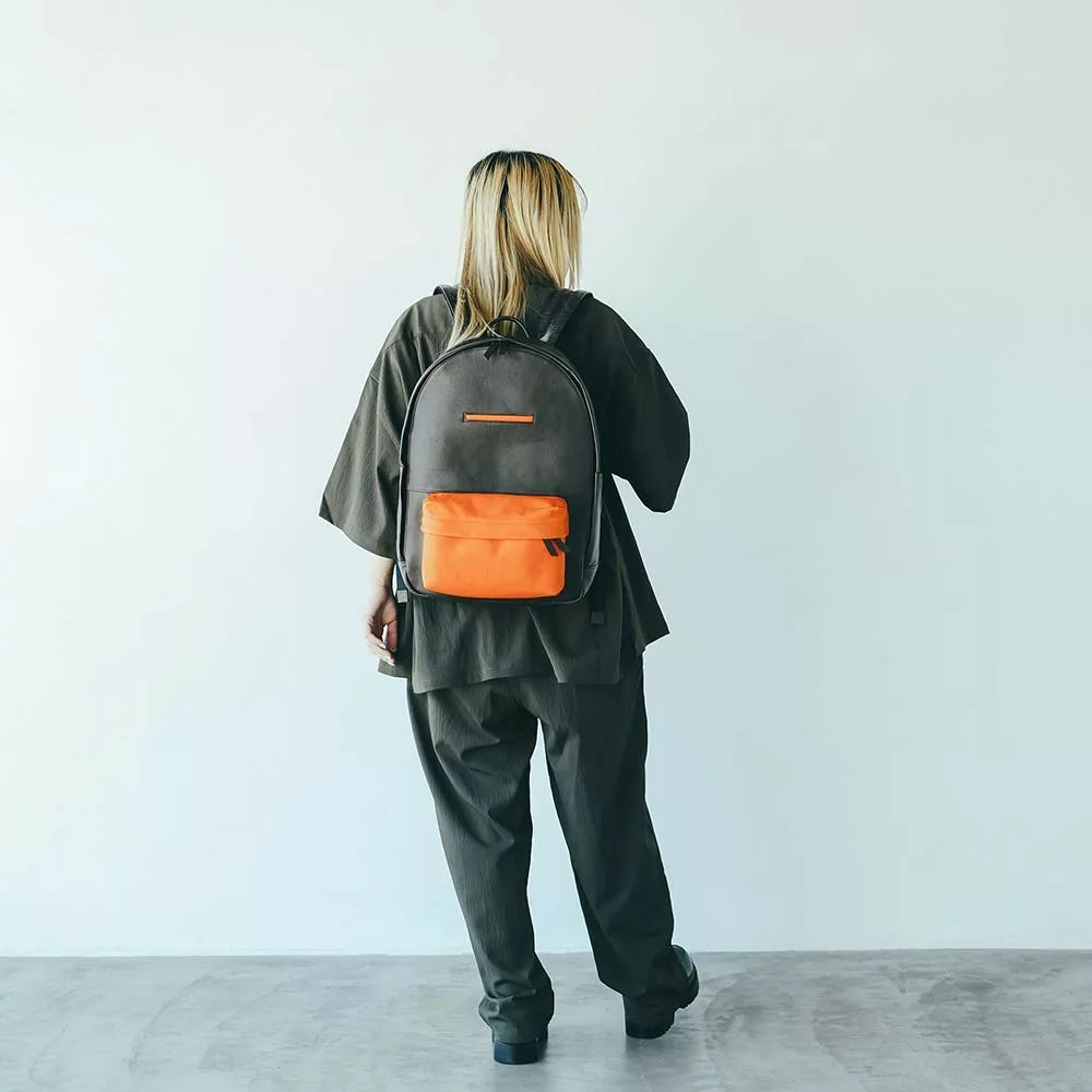 ラウンドレザーバックパック | オーダーメイド革製品「JOGGO」