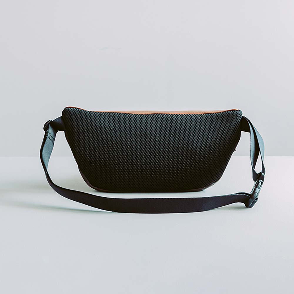 レザーボディバッグ 画像 3