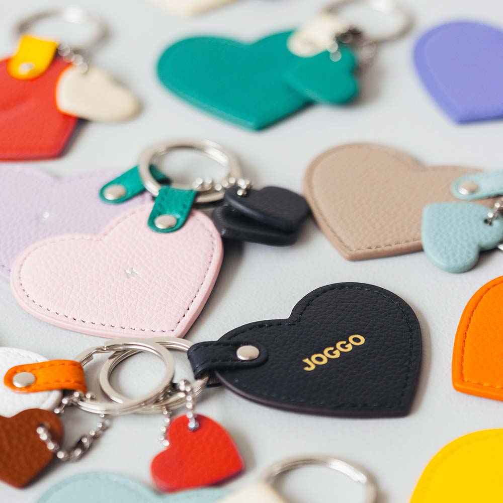 コンビハートチャーム - 全部で4か所のカラーカスタマイズが可能です。カスタマイズ箇所はそれぞれ独立しており、全パーツを個別に選ぶことができます。オリジナリティを重視したい方や全てを自分でデザインしたい方におすすめです。