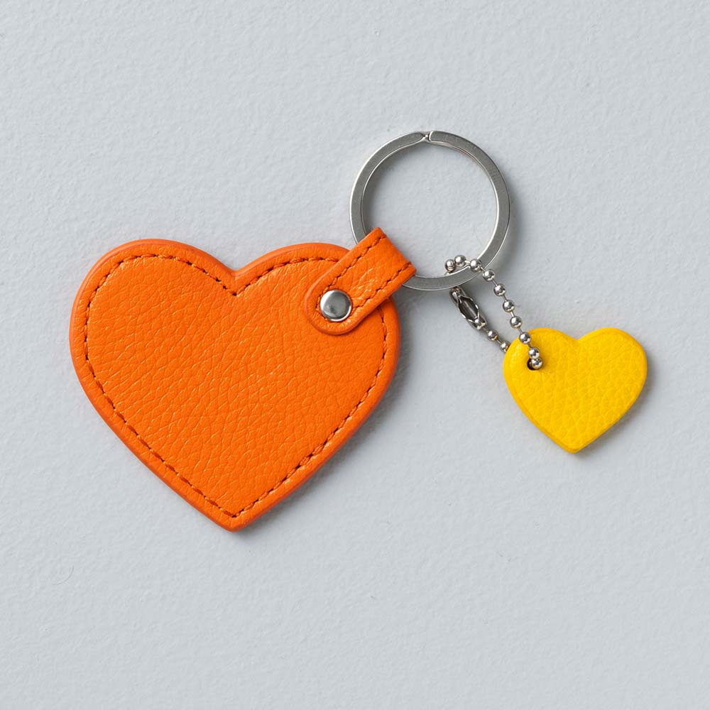 コンビハートチャーム - 使用カラー：ビブラントサン・ハニービー