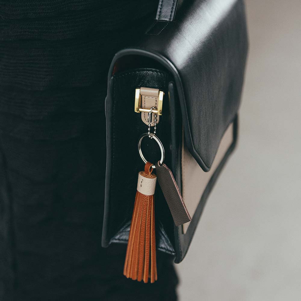 レザータッセルチャーム 画像 9