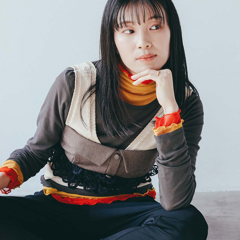 【フィリ】ラインリング 3mm - やさしく丸みを帯びたシルエットとさりげなく入るラインで日常使いしやすい雰囲気に。