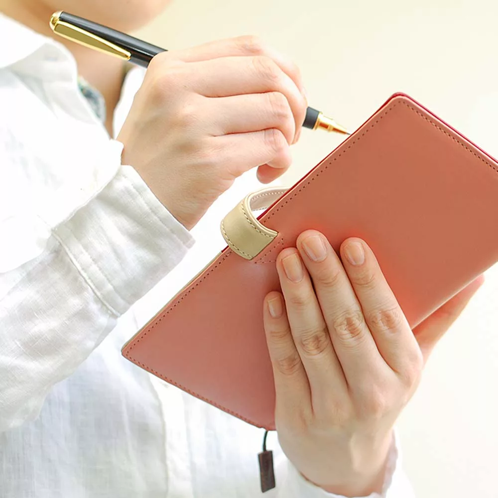 手帳カバー（ほぼ日手帳WEEKS） | オーダーメイド革製品「JOGGO」