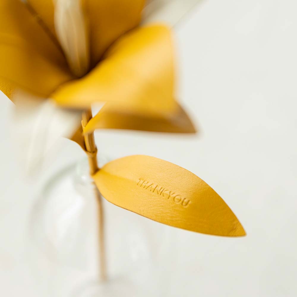 革の一輪花（ユリ） 画像 6