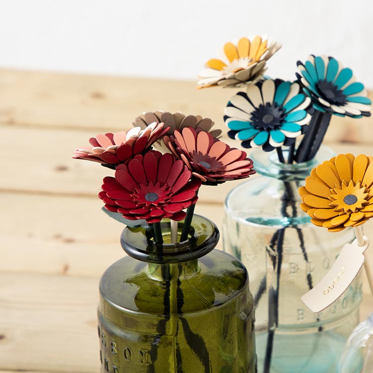 革のブーケ ガーベラ ３本 オーダーメイド革製品 Joggo