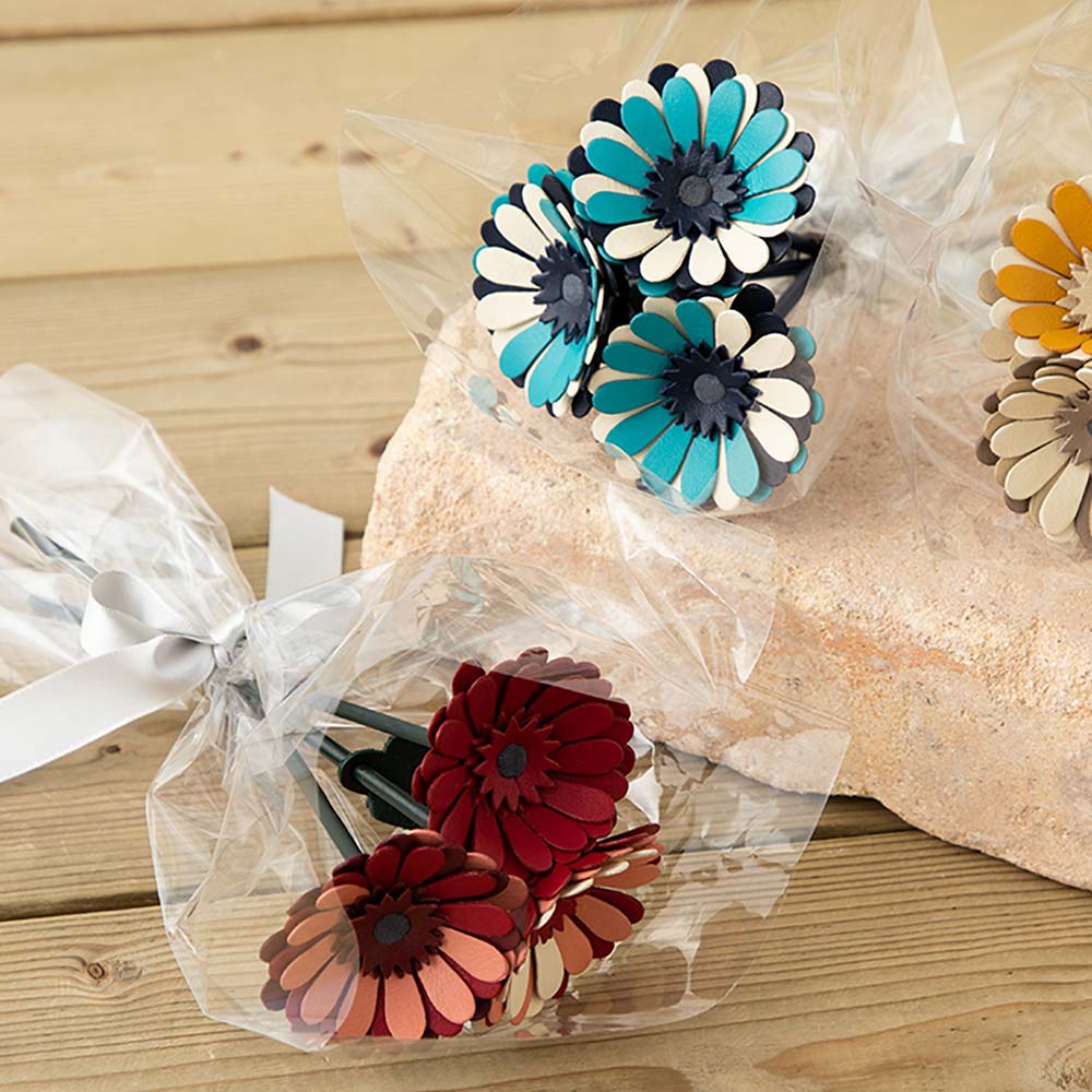 革のブーケ（ガーベラ）３本