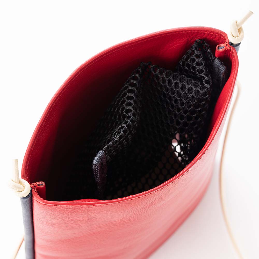 四角いレザーコードサコッシュ 画像 13