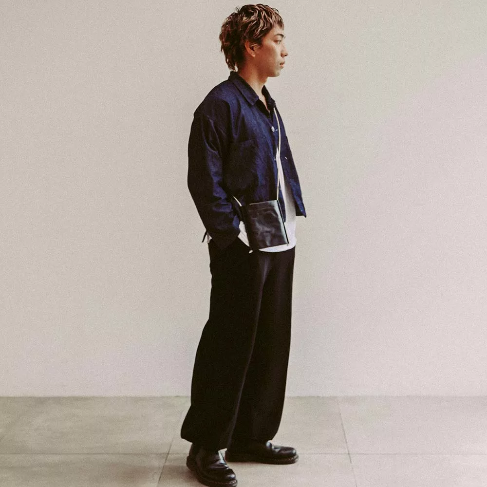 四角いレザーコードサコッシュ | オーダーメイド革製品「JOGGO」