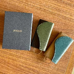 グリーン×ブラックとピーコックブルー×グレージュ