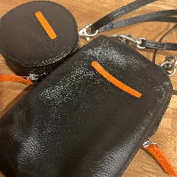 黒×オレンジで統一しました◎