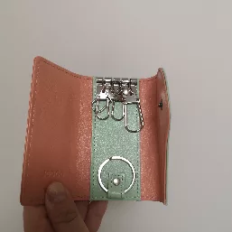 中の作りもしっかりしていて、長く使えそうです。ネーム入りなのも嬉しいです。