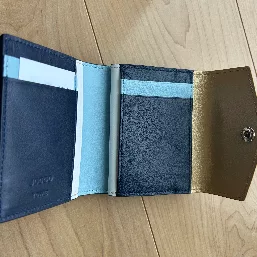 こちらの配色がとてもかわいい！
気に入ってます。