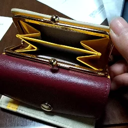 がま口がいい感じ