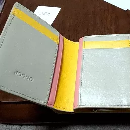 内側はちょっと明るめに