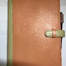 外側はシンプルにまとめました。