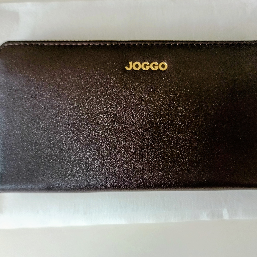 ５０代なので落ち着きのある色にしました。