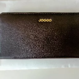 ５０代なので落ち着きのある色にしました。