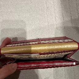 札を入れ出しの時は少し苦労。
慣れてないからかもしれません。