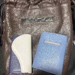 JOGGOさんで作っていただいたキーケースと財布も一緒に。