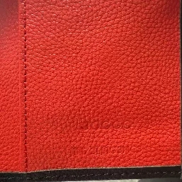 ロゴ遠く