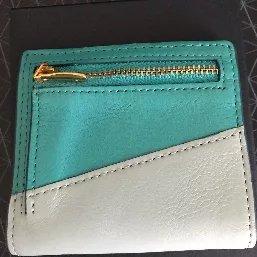 金具はゴールドにしました。