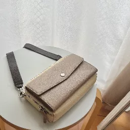バック、全体