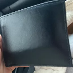 糸のほつれも無く
ピッカピカです