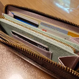 1週間ほど使用しました。中側の色を明るくして、金運アップです